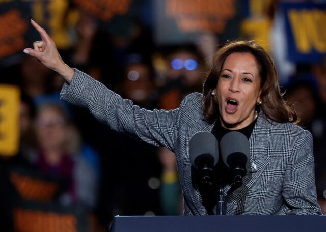 US-Wahl: Noch 7 Tage – Was Umfragen sagen, was Harris und Trump vorhaben

