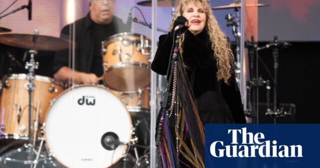 Stevie Nicks sagt, Fleetwood Mac wäre ohne die Abtreibung von 1977 „fertig“ gewesen

