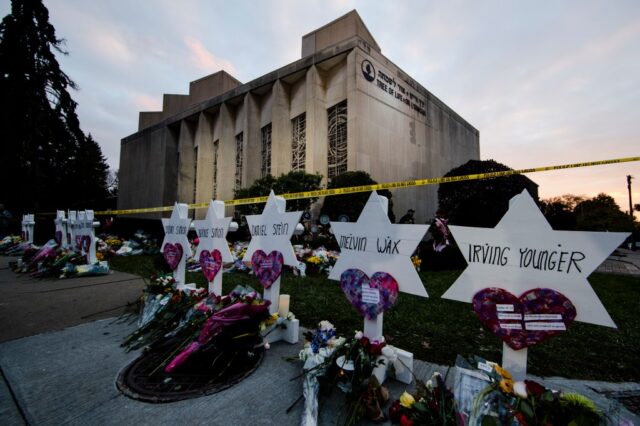 Biden feiert den Jahrestag des Angriffs auf die Synagoge in Pittsburgh, bei dem elf Menschen getötet wurden

