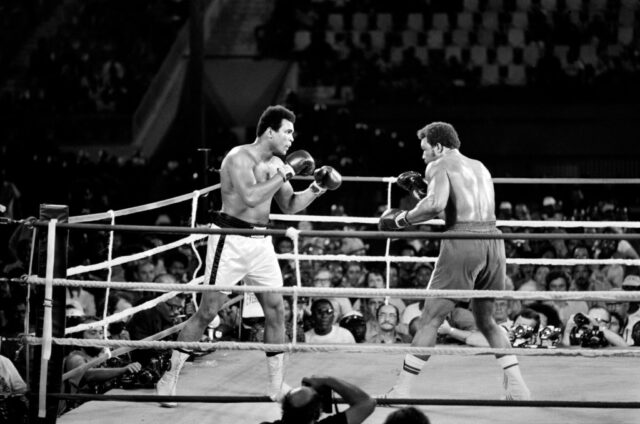 Heute in der Geschichte: 30. Oktober: Muhammad Ali besiegt George Foreman im „Rumble in the Jungle“

