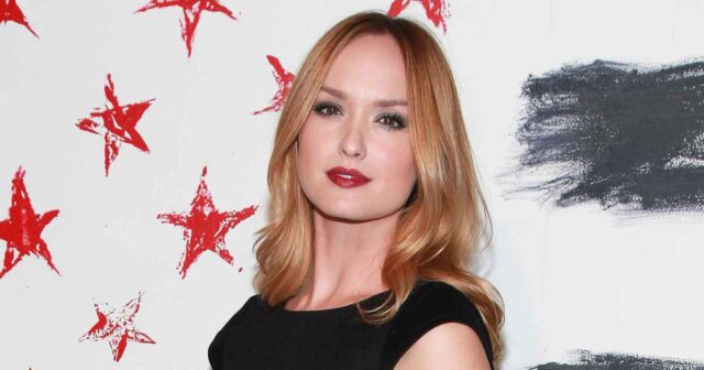 Kaylee DeFer erklärt, warum es eine interessante Zeit war, bei „Gossip Girl“ mitzumachen

