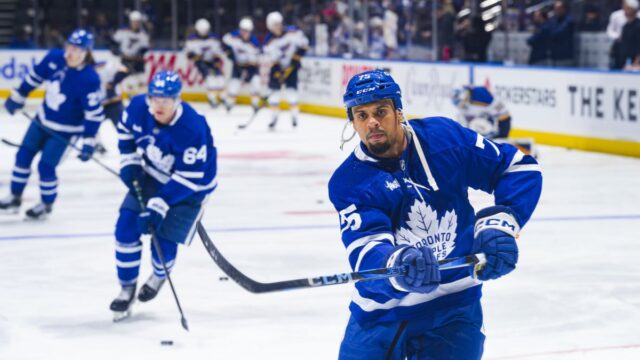 So können Sie Toronto Maple Leafs gegen Winnipeg Jets kostenlos online ansehen

