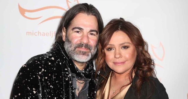 Rachael Ray und John Cusimano „Bleiben Sie in getrennten Ecken“, wenn sie „Platz“ brauchen

