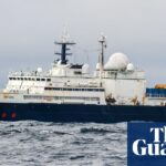 Russisches Spionageschiff wurde aus dem Bereich kritischer Kabel in der Irischen See eskortiert