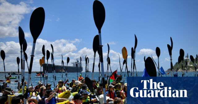 Gerichte, Politiker und Polizei auf See: die vielen Kämpfe von Klimaaktivisten beim Rising Tide-Protest in New South Wales

