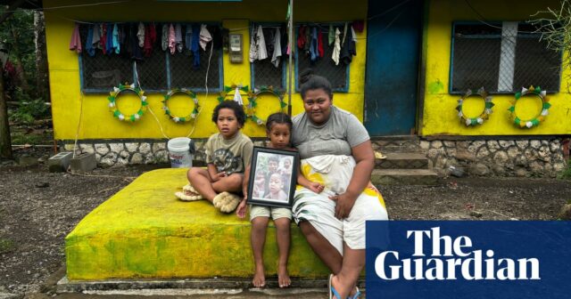 „Wir haben es auf die harte Tour gelernt“: Samoa erinnert sich an den tödlichen Masernausbruch und den Besuch von RFK Jr.

