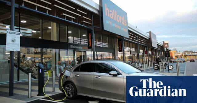 Halfords könnte die Service- und Reparaturpreise mit einem Budget von 23 Millionen Pfund erhöhen

