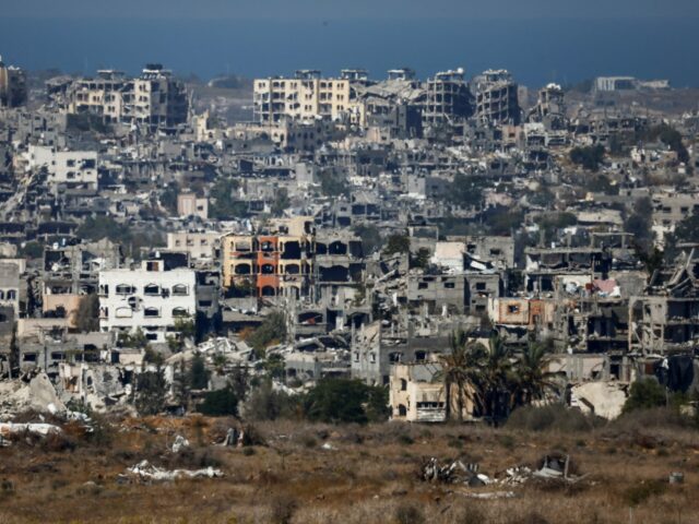 Mindestens 30 Palästinenser wurden in Gaza getötet, als israelische Panzer in Nuseirat eindrangen

