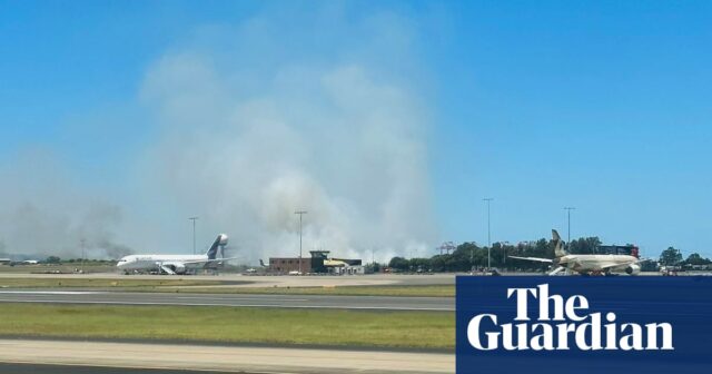 Qantas-Flugzeug musste nach einem Triebwerksschaden beim Start am Flughafen Sydney „notlanden“.

