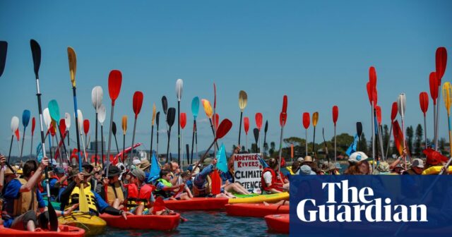 Die Polizei von NSW ergreift rechtliche Schritte, um zu verhindern, dass Klimaaktivisten den Hafen von Newcastle blockieren

