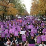 Tausende protestieren gegen sexuelle Gewalt in Frankreich