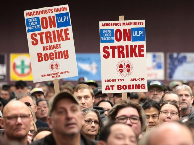 Boeing-Arbeiter stimmen über 38-prozentiges Lohnerhöhungsangebot zur Beendigung des wochenlangen Streiks ab

