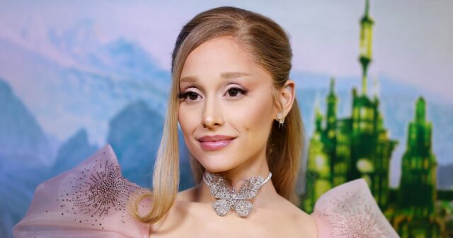 Ariana Grande nennt ihren vollständigen Nachnamen im Abspann von „Wicked“ ein „Coming Home“

