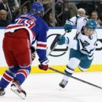 Der Zusammenbruch im zweiten Drittel verurteilt die Niederlage der Sharks gegen die Rangers