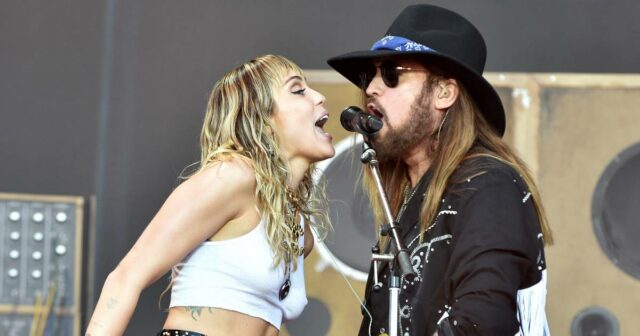 Billy Ray Cyrus feiert den Geburtstag von Miley Cyrus mit niedlichen Retro-Fotos

