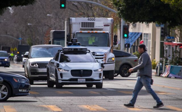 Now anyone in Los Angeles can hail a Waymo robotaxi