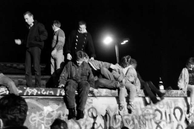 Heute in der Geschichte: 9. November, die Berliner Mauer fällt nach 28 Jahren

