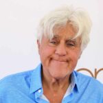 Jay Leno stürzte Stunden vor der Show von einem Hügel – und betrat trotzdem die Bühne