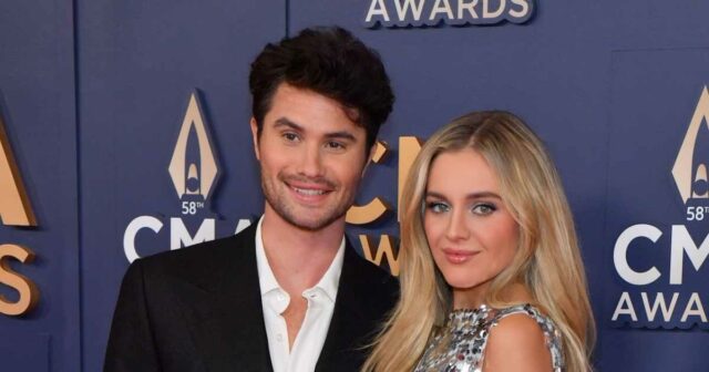 Die Chemie zwischen Kelsea Ballerini und Chase Stokes ist bei den CMA Awards unbestreitbar

