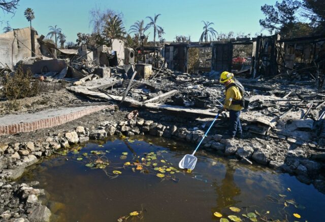 Feuerwehrleute haben am Sonntag eine bessere Kontrolle über Bergbrände, da die Eindämmung 31 % erreicht

