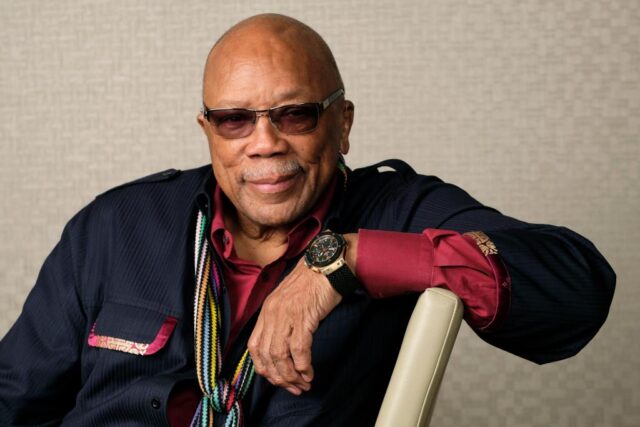 Quincy Jones, Musiktitan, der mit allen von Frank Sinatra bis Michael Jackson zusammengearbeitet hat, ist im Alter von 91 Jahren gestorben

