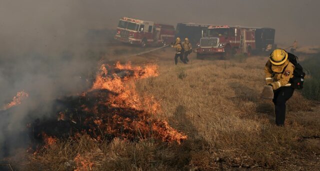 Ist die Feuersaison vorbei? Es hängt davon ab, wo Sie leben, sagen Experten

