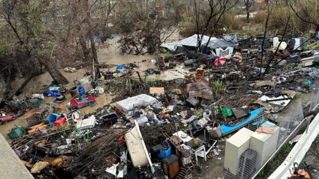 Wasserbezirk genehmigt neue Regeln zur Beseitigung von Obdachlosenlagern in Creeks in San Jose, Santa Clara County

