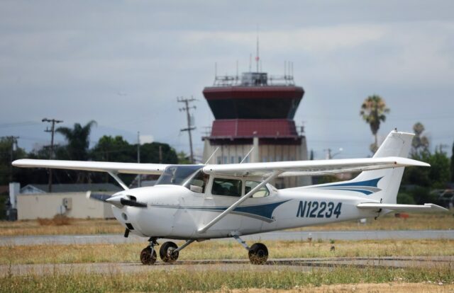 Der San Jose General Aviation Airport ist der erste Flughafen des Landes, der bleifreien Treibstoff mit 100 Oktan verkauft

