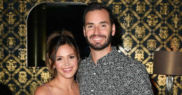 Bachelorette Desiree Hartsock bringt mit Chris Siegfried ihr drittes Baby zur Welt

