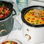 Holen Sie sich noch heute ZWEI der wunderschönen Slow Cooker von Drew Barrymore für nur 15 $!