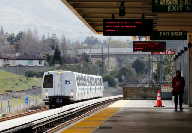 BART-Polizei erschießt Person am Bahnhof Union City

