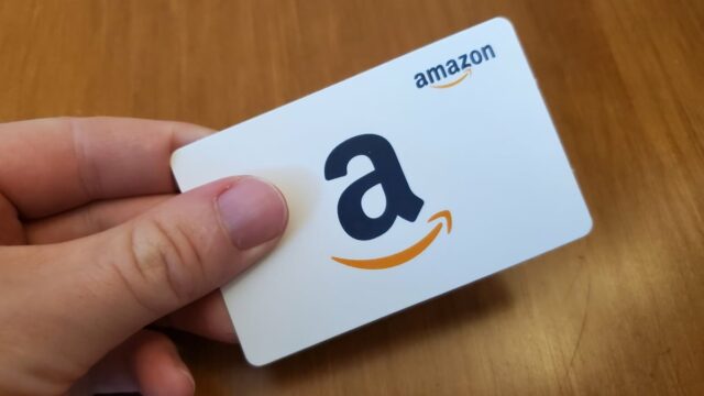 So überprüfen oder laden Sie das Guthaben Ihrer Amazon-Geschenkkarte auf

