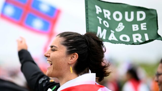 Neuseeländische Abgeordnete protestieren gegen Gesetzesentwurf, der Maori-Gemeinschaften bedroht

