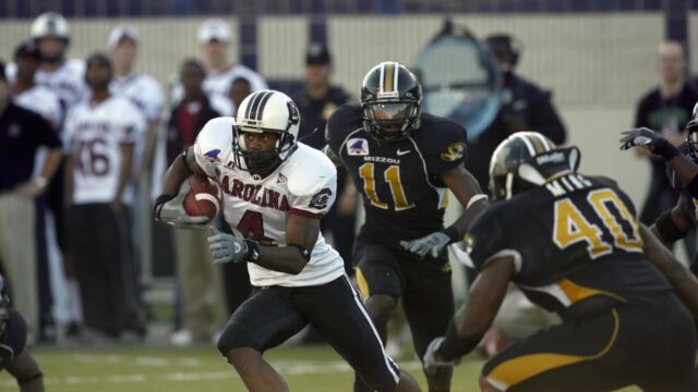 So schauen Sie sich Missouri vs. South Carolina Football ohne Kabel an

