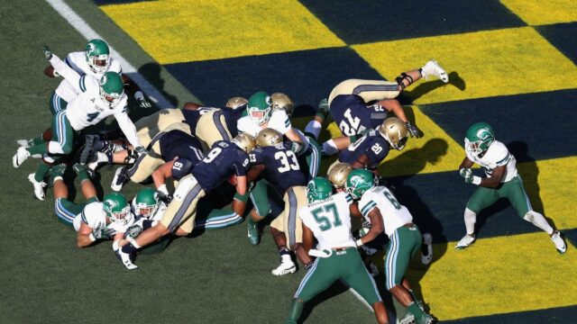 Wie Tulane vs. Schauen Sie sich Navy-Fußball ohne Kabel an

