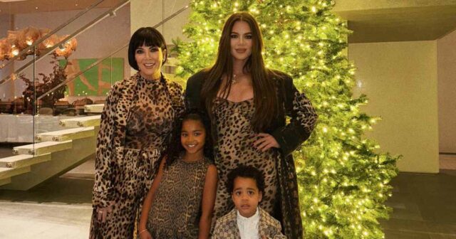 So feierte die Familie Kardashian-Jenner Thanksgiving 2024

