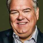 Warum „Parks and Rec“-Star Jim O’Heir ein Tribute-Buch geschrieben hat – mit Hilfe der alten Clique