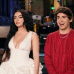 Charli XCX hilft „SNL“, ein Kind zu werden, indem sie gleichzeitig als Moderatorin und Darstellerin fungiert