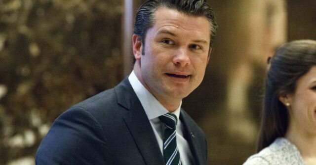 Trump wählt Fox News-Moderator Pete Hegseth zum Verteidigungsminister

