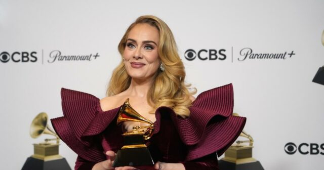 Adele beendet ihre letzte Show in Las Vegas unter Tränen: „Ich weiß nicht, wann ich das nächste Mal auftreten möchte“

