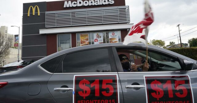 Leserbriefe: Schadet ein höherer Mindestlohn der Fast-Food-Industrie? Vielleicht ist das eine gute Sache

