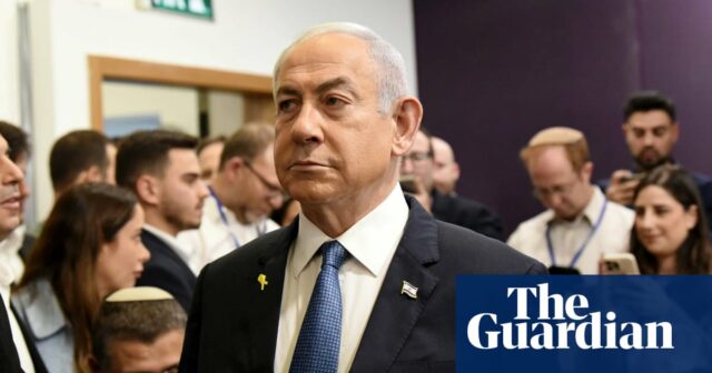 Benjamin Netanyahu erscheint vor Gericht, um im Korruptionsprozess auszusagen – Video

