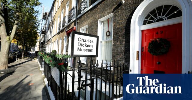 Anlässlich des 100-jährigen Jubiläums präsentiert das Charles Dickens Museum seine Sammlungen

