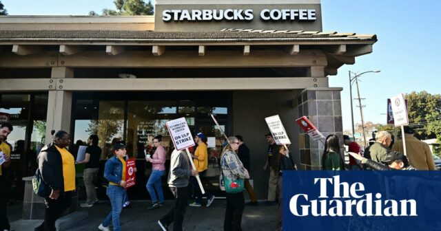 Der Streik der Starbucks-Arbeiter in den USA weitet sich vor Weihnachten auf elf Bundesstaaten aus

