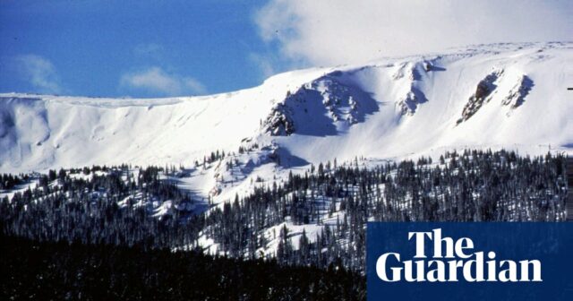 Mehr als 170 Snowboarder und Skifahrer gerettet, nachdem der Skilift in Colorado kaputt gegangen ist

