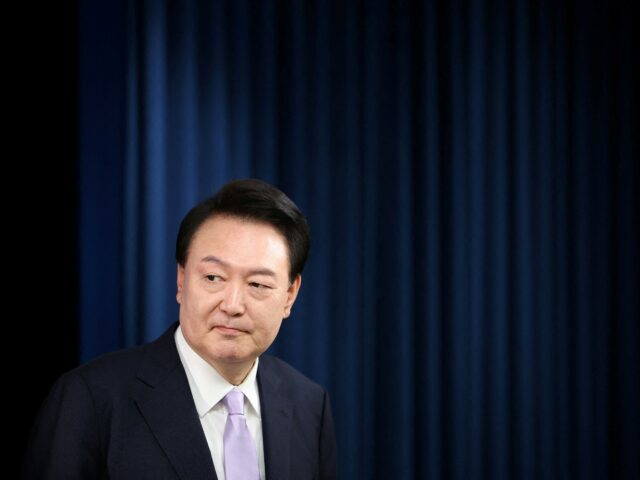 Südkoreas Präsident ruft den Ausnahmezustand aus

