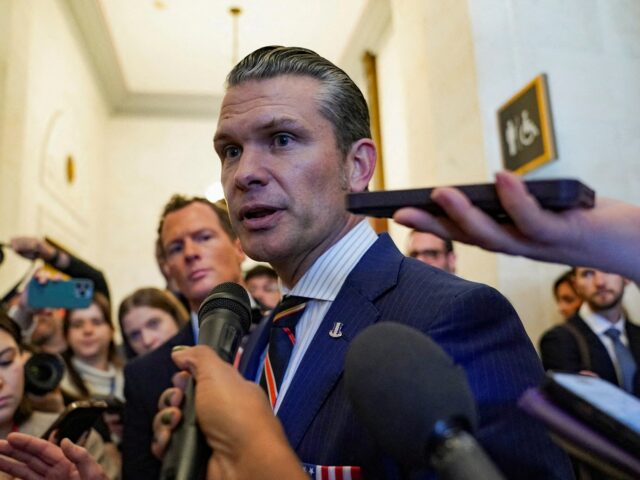 Trump unterstützt seinen Pentagon-Chefkandidaten Pete Hegseth, da die Kontroverse zunimmt

