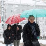 Der Schneesturm auf dem Balkan führt dazu, dass Zehntausende Haushalte ohne Strom sind