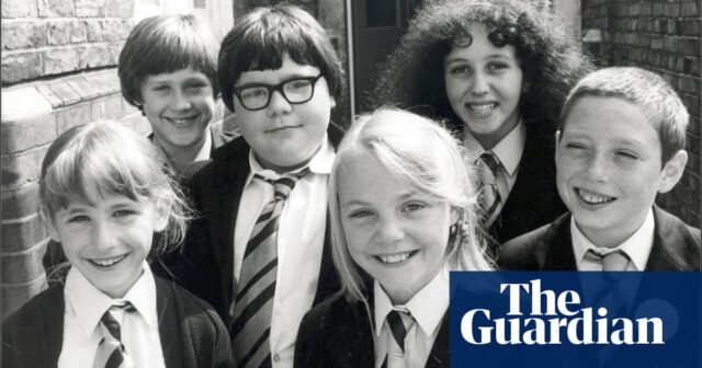 TV-Chefs sollten es wagen, gegen die Ofcom-Regeln zu verstoßen, sagt Grange Hill-Erfinder Phil Redmond

