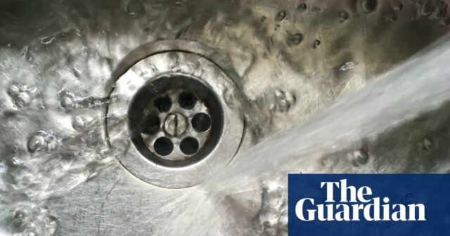 Die Wasserrechnungen für Haushalte in England und Wales steigen um 31 £ pro Jahr

